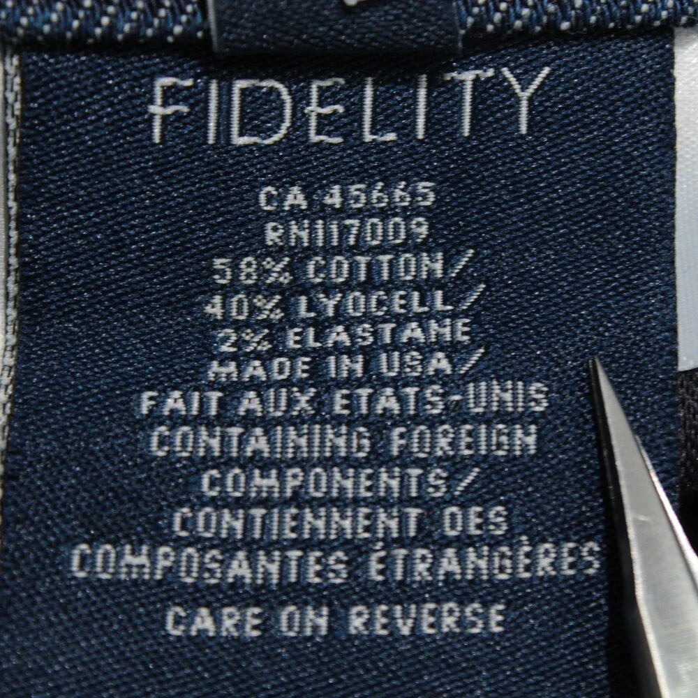 Fidelity NWT Jimmy Slim Straight 5 Pocket Jeans Size 38 US in Blue Cotton Blend